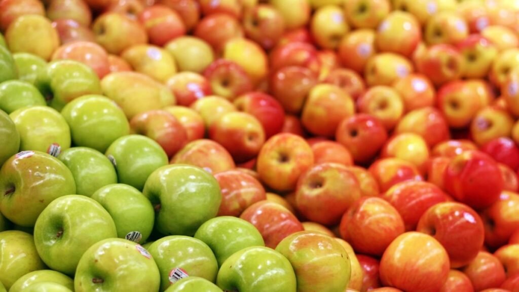 7500 types of apples