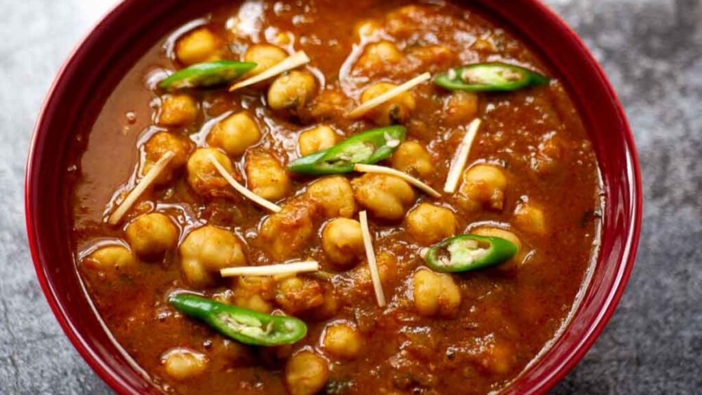 Chana Masala Recipe (चना मसाला रेसिपी) | 5 Amazing Health Benefits