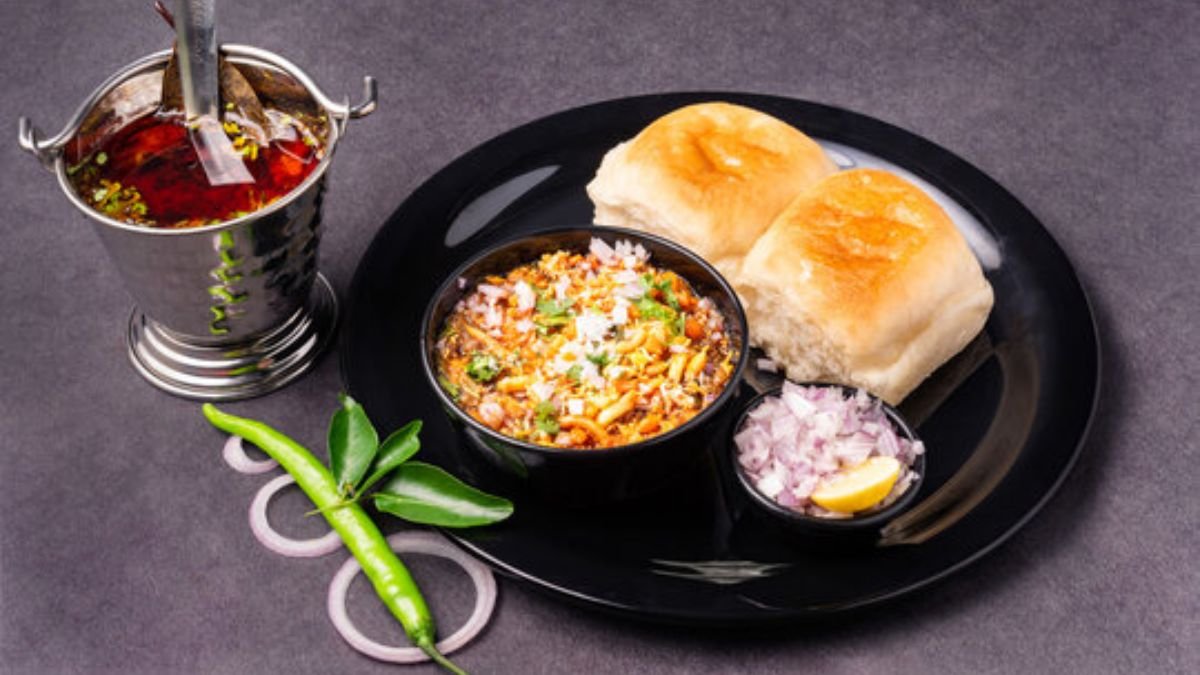 Misal Pav Recipe