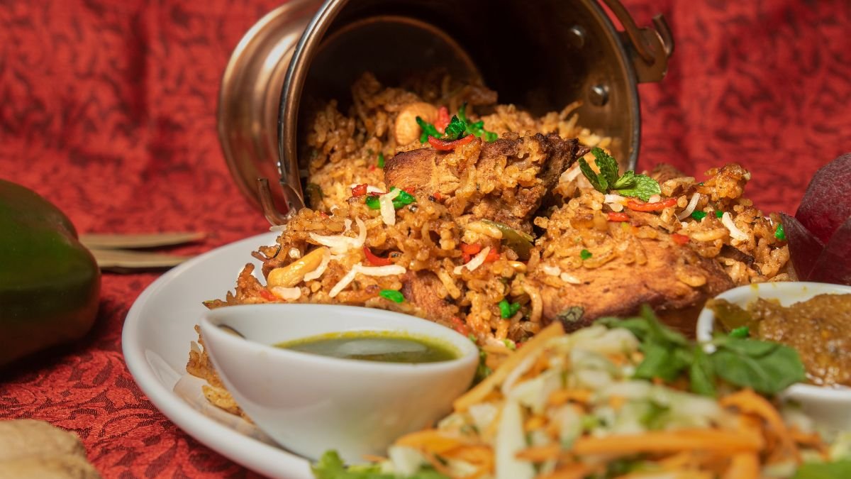 Places to eat in Mumbra | Bakaasur